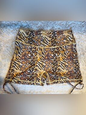 Silverwind wild fusion Animal Print Athletic Yoga Shorts - Leopard XL NWOT
